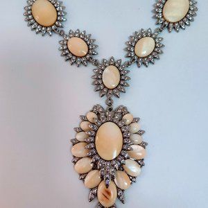 Yellow Shell, White Austrian Crystal Neckl…